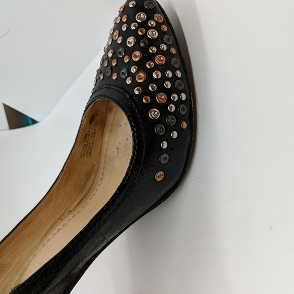 Frye Regina Studded Black 4" Pumps. Size 9M - Picture 8 of 9